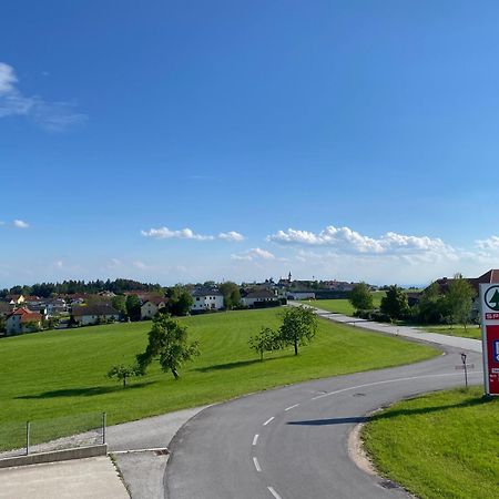 Wohnung City Nord Mit Balkon Herzogsdorf Exterior foto