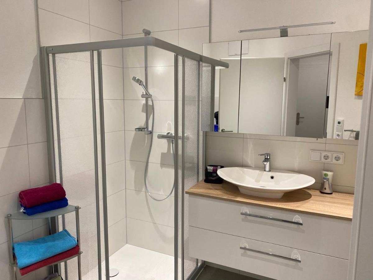 Wohnung City Nord Mit Balkon Herzogsdorf Exterior foto