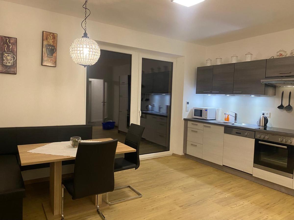 Wohnung City Nord Mit Balkon Herzogsdorf Exterior foto