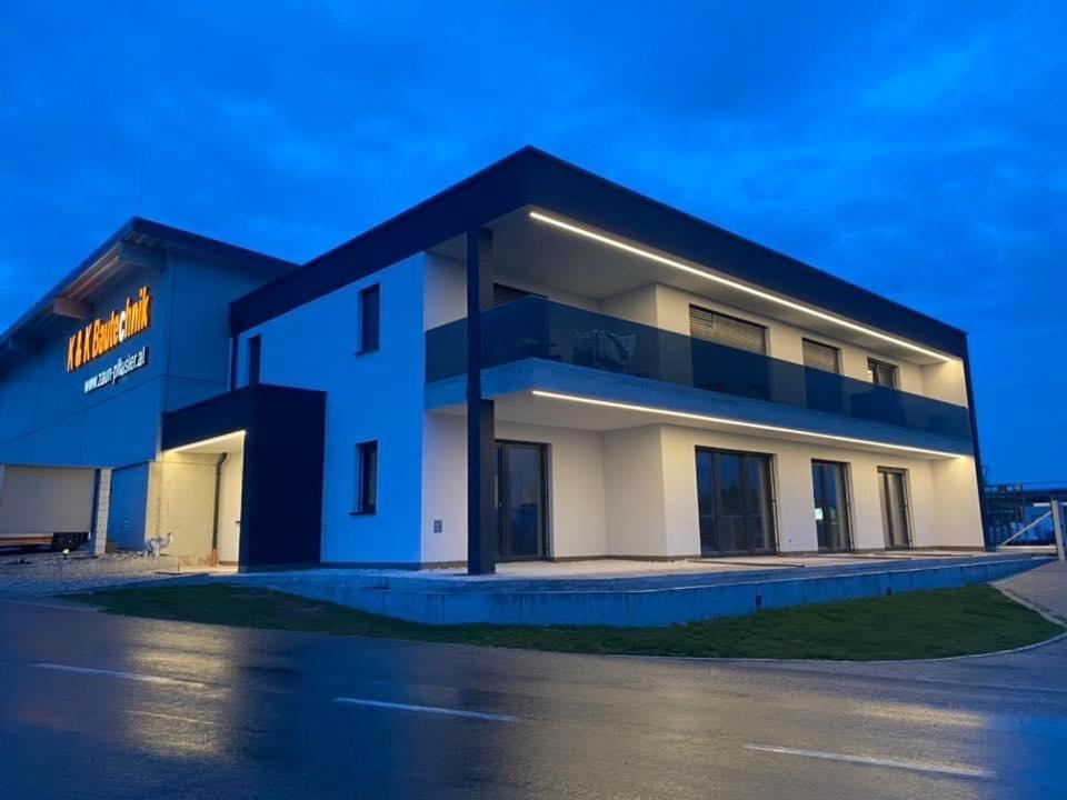 Wohnung City Nord Mit Balkon Herzogsdorf Exterior foto